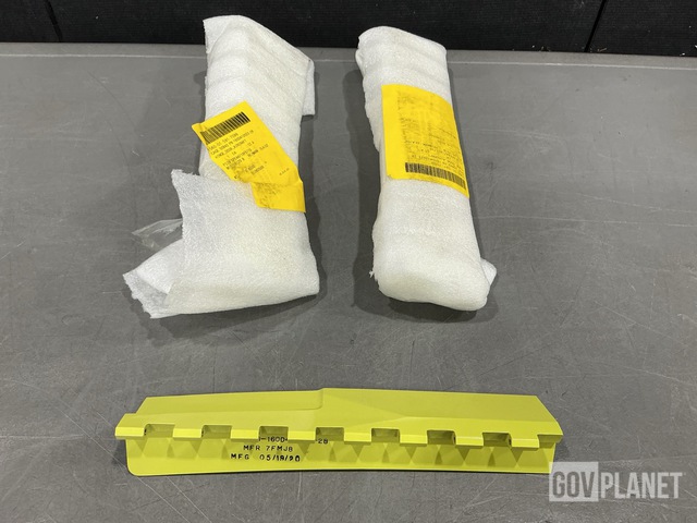 (3) Qualitech-Aerospace 160D412023-28 Aircraft Door Hinges