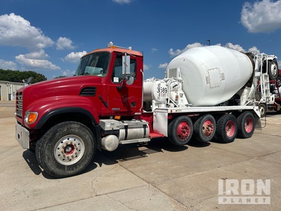 2005 Mack CV513 12x4 Mixer Truck