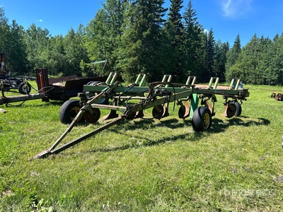 John Deere 6 Bottom Breaking Plow