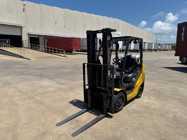 2016 Komatsu FG25ST-16 4650 lb Cushion Tire Forklift