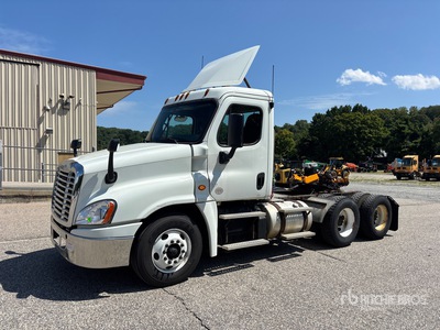 2017 Freightliner Cascadia 125 6x4 Day Cab Truck Tractor