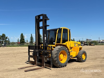 Sellick S80J4I-4 8000 lb 4x4 Rough Terrain Forklift