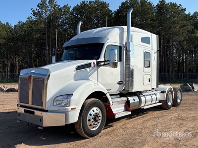 2020 Kenworth T880 6x4 T/A Sleeper Truck Tractor