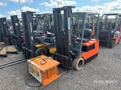 Toyota 5FBE15 2900 lb Electric Forklift