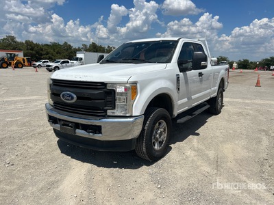 2017 Ford F-250 4x4 Extended Cab Pickup