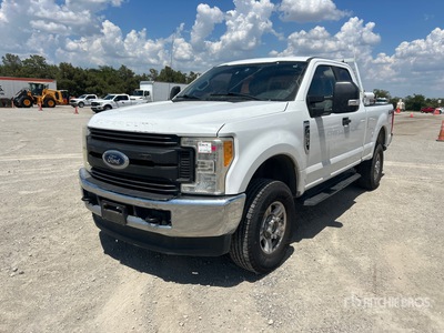 2017 Ford F-250 4x4 Extended Cab Pickup