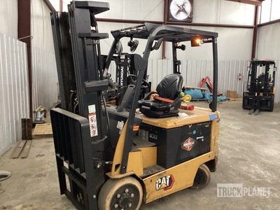 2020 Cat EC25N3 4600 lb Electric Forklift