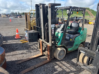 2006 Mitsubishi FGC30N 5750 lb Pneumatic Tire Carretilla Elevadora