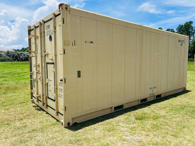 2009 Seabox 20 ft Portable Walk In Cooler Refrigerator/Freezer Storage Container