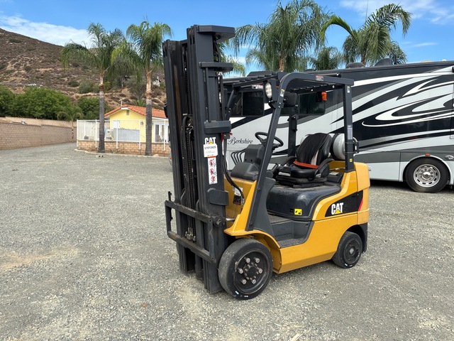 2020 Cat 2C5000 2350 lb Cushion Tire Forklift