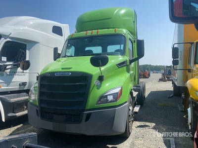 2020 Freightliner Cascadia 116 6x4 Ciągnik siodłowy T/A z kabiną dzienną (Inoperable)