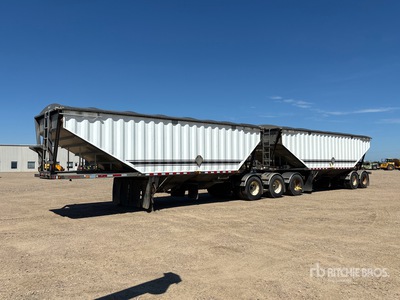 2015 Doepker Super B-Train Lead Grain Trailer