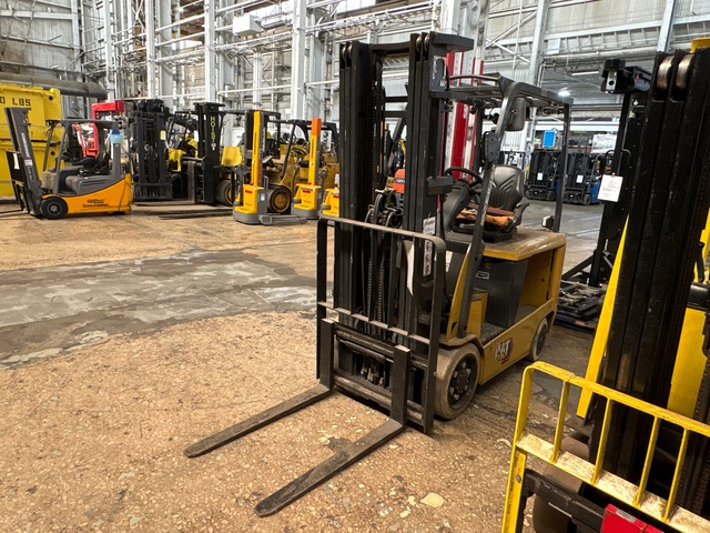 2020 Cat EC25EN2 4600 lb Electric Forklift