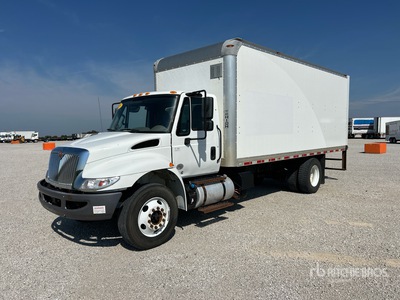 2019 International 4300 4x2 Camion fourgon