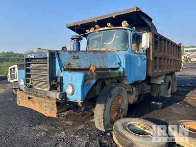 1987 Mack DM886SX 6x4 T/A Dump Truck