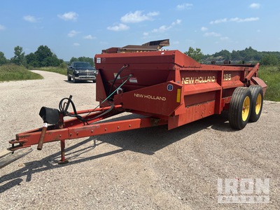 New Holland 195 Dry Spinner Pull Behind Manure Spreader