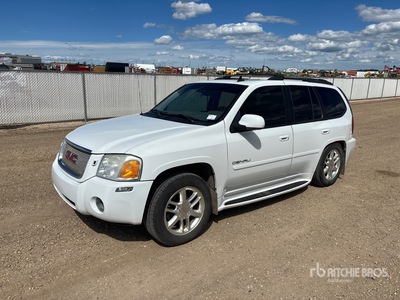 2006 GMC Envoy Denali 4x4 SUV