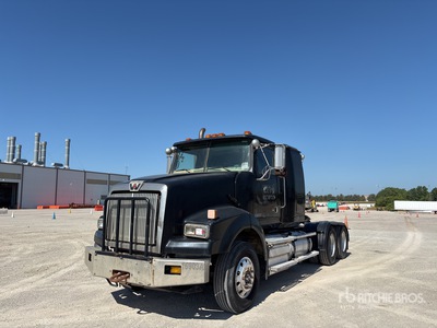 2011 Western Star 4900 6x4 Cabeza Tractora Cabina Dormitorio