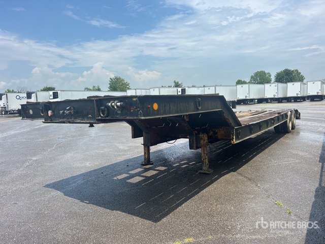 1980 Titan MTS 35 AW T/A Lowboy Trailer