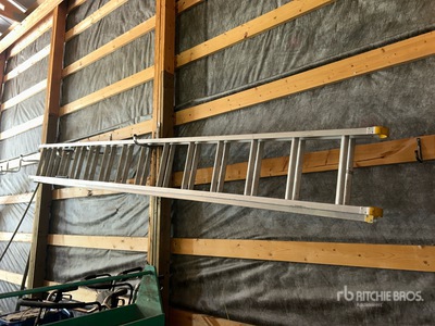 Aluminum 28 ft Ladder