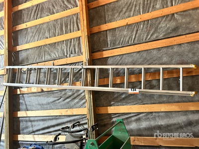 Aluminum 28 ft Ladder