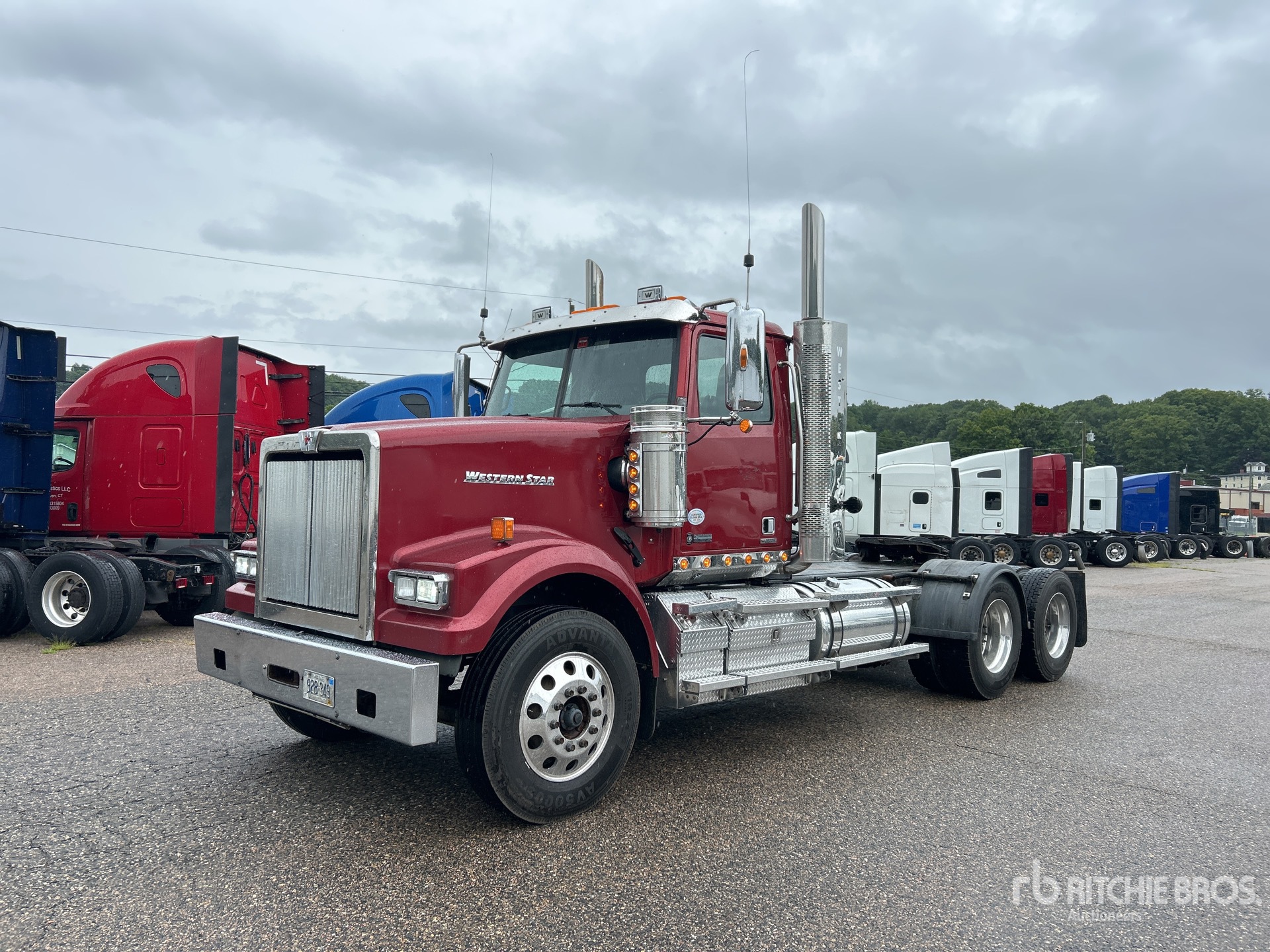 2020 Western Star 4900FA 6x4 T/A Day Cab Truck Tractor