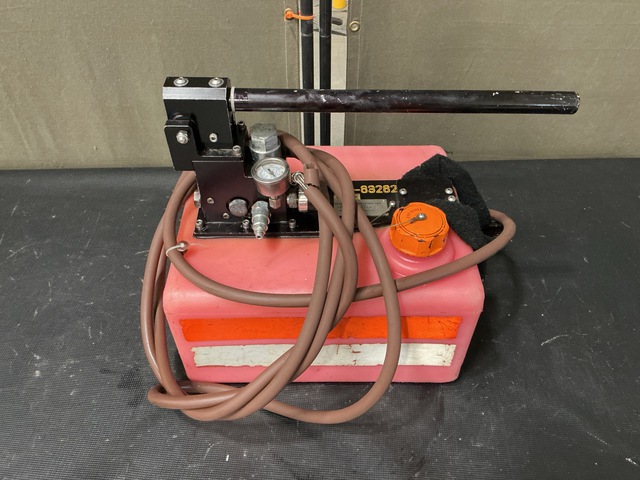 Chant Engineering 9824-1 Hydraulic Fluid Servicing Unit