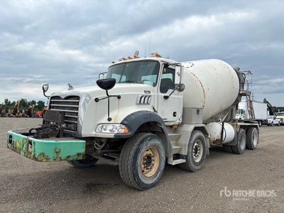 2007 Mack CT713 8x4 Twin-Steer Mixer Truck