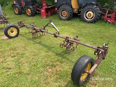Massey-Ferguson MF-70 3-Point Cultivator