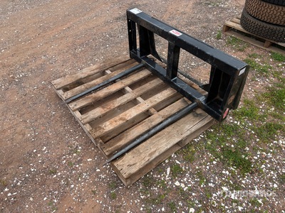2023 Walco 40 in Double Skid Steer Bale Spear (Unused)