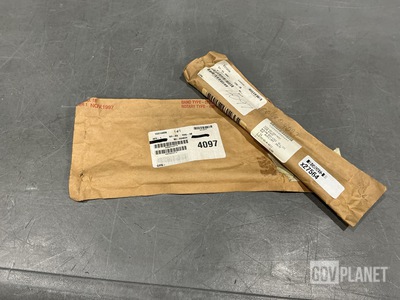 (2) Lynmar BS5-1703PC112 Auxiliary Valve Rods