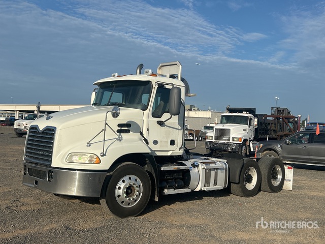 2016 Mack CH613 6x4 T/A Day Cab Truck Tractor