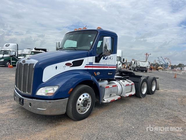 2016 Peterbilt 579 6x4 T/A Day Cab Truck Tractor