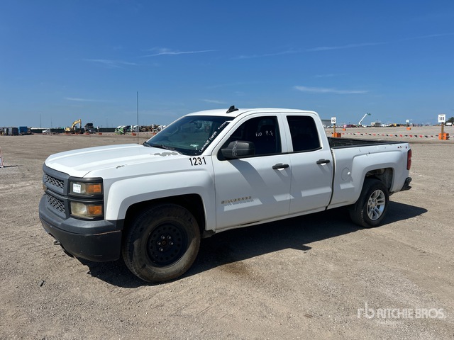 2015 Chevrolet Silverado 1500 4x4 Extended Cab Pickup