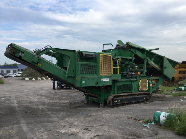 2013 McCloskey C38 Tracked Mobile Cone Crusher