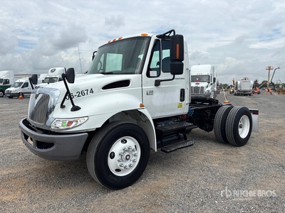 2007 International 4300 4x2 Tracteur Routier