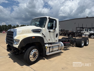 2020 Freightliner 114SD 6x4 Cabina y chasis