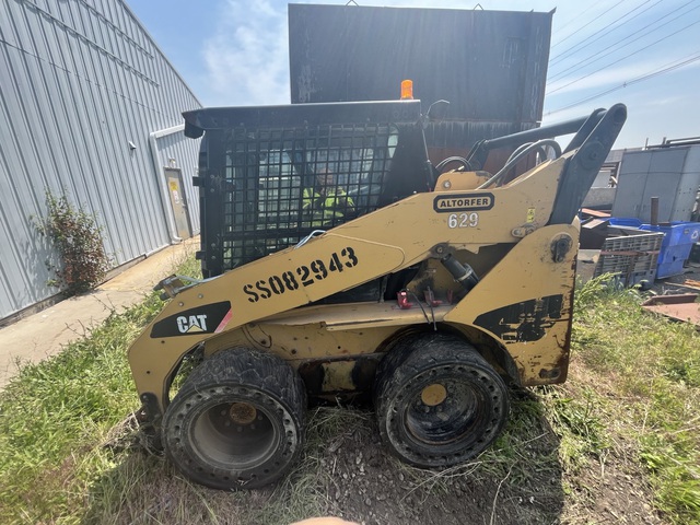 2008 Cat 232B Skid Steer Loader (Inoperable) 2008 Cat 232B Skid Steer Loader (Inoperable)