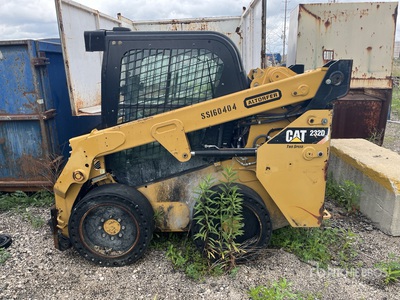 2016 Cat 232D Skid Steer Loader (Inoperable)
