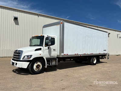 2015 Hino 268 4x2 Van Truck