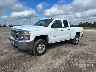 2015 Chevrolet Silverado 2500HD 4x4 Extended Cab Pickup