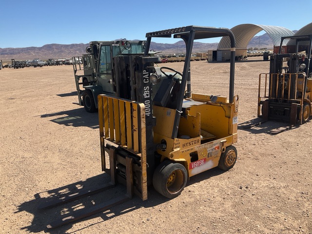 Hyster E40XL Electric Forklift