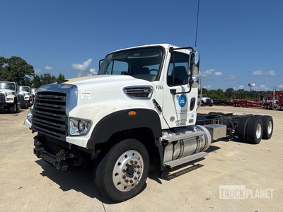 2020 Freightliner 114SD 6x4 Cab and Chassis