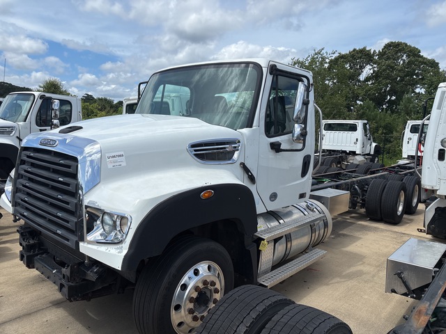 2020 Freightliner 114SD 6x4 Cab and Chassis