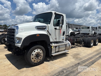2020 Freightliner 114SD 6x4 Cab and Chassis