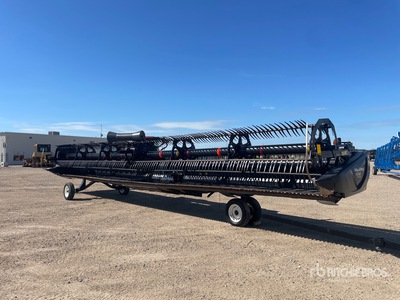 2018 MacDon FD140 40 ft Flex Draper Combine Header