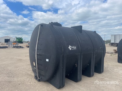 Hold-On 4000 gal Poly Storage خزان