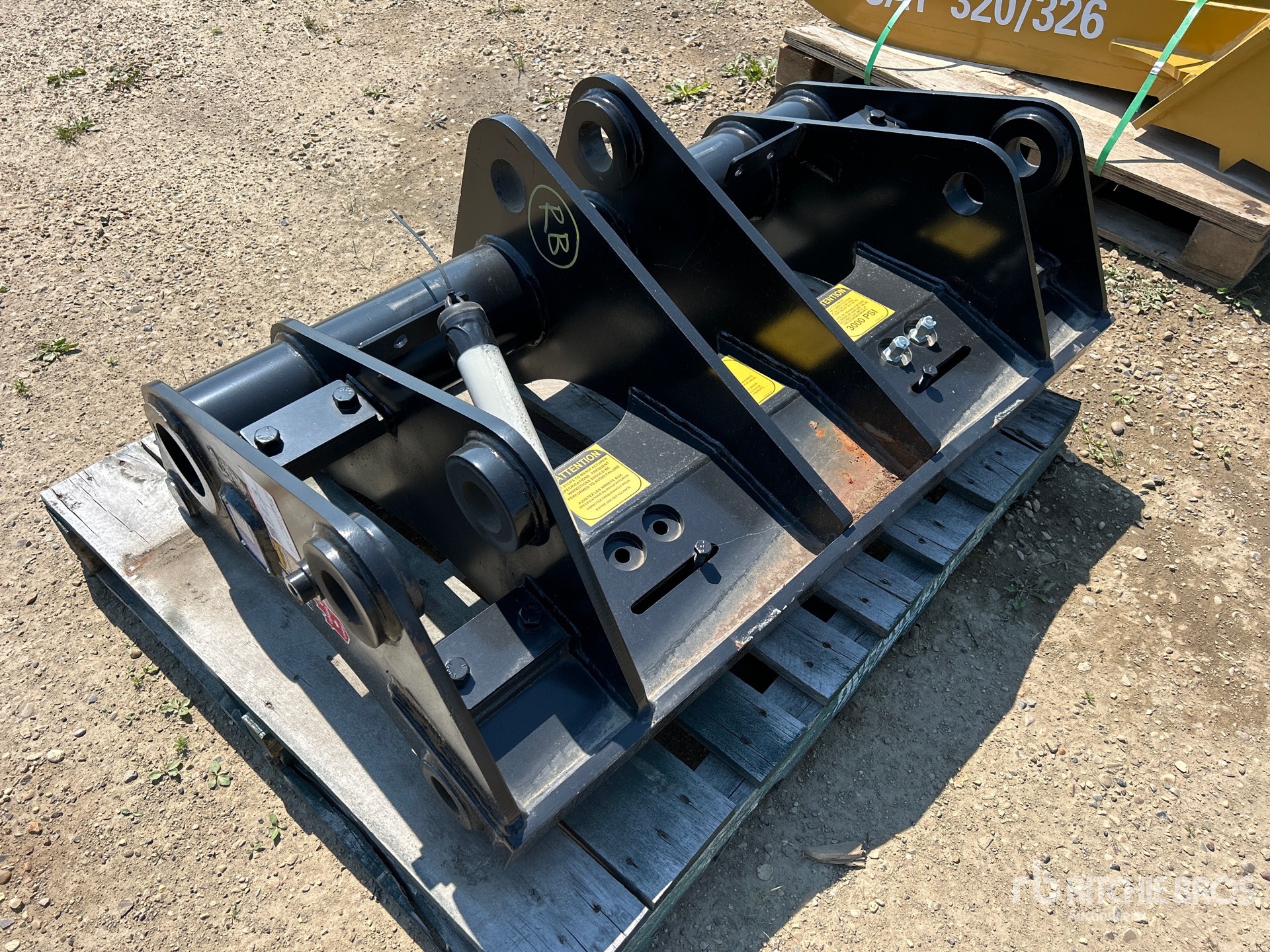 2024 Craig SW305K 45.5 in Wheel Loader Quick Coupler - Fits Sany WL50 (Unused)