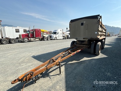 1975 Nahanni NE40 14 ft 6 in T/A Kippwagen