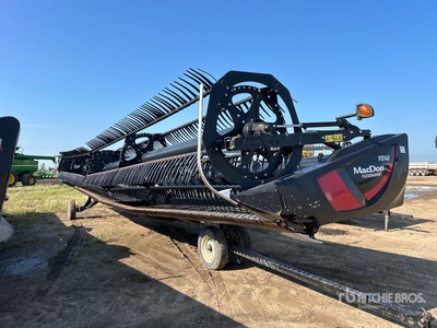 2018 MacDon FD140 40 ft Flex Draper Combine Header
